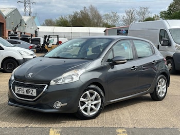 Used Peugeot 208 2015 for sale - 78140518: Photo