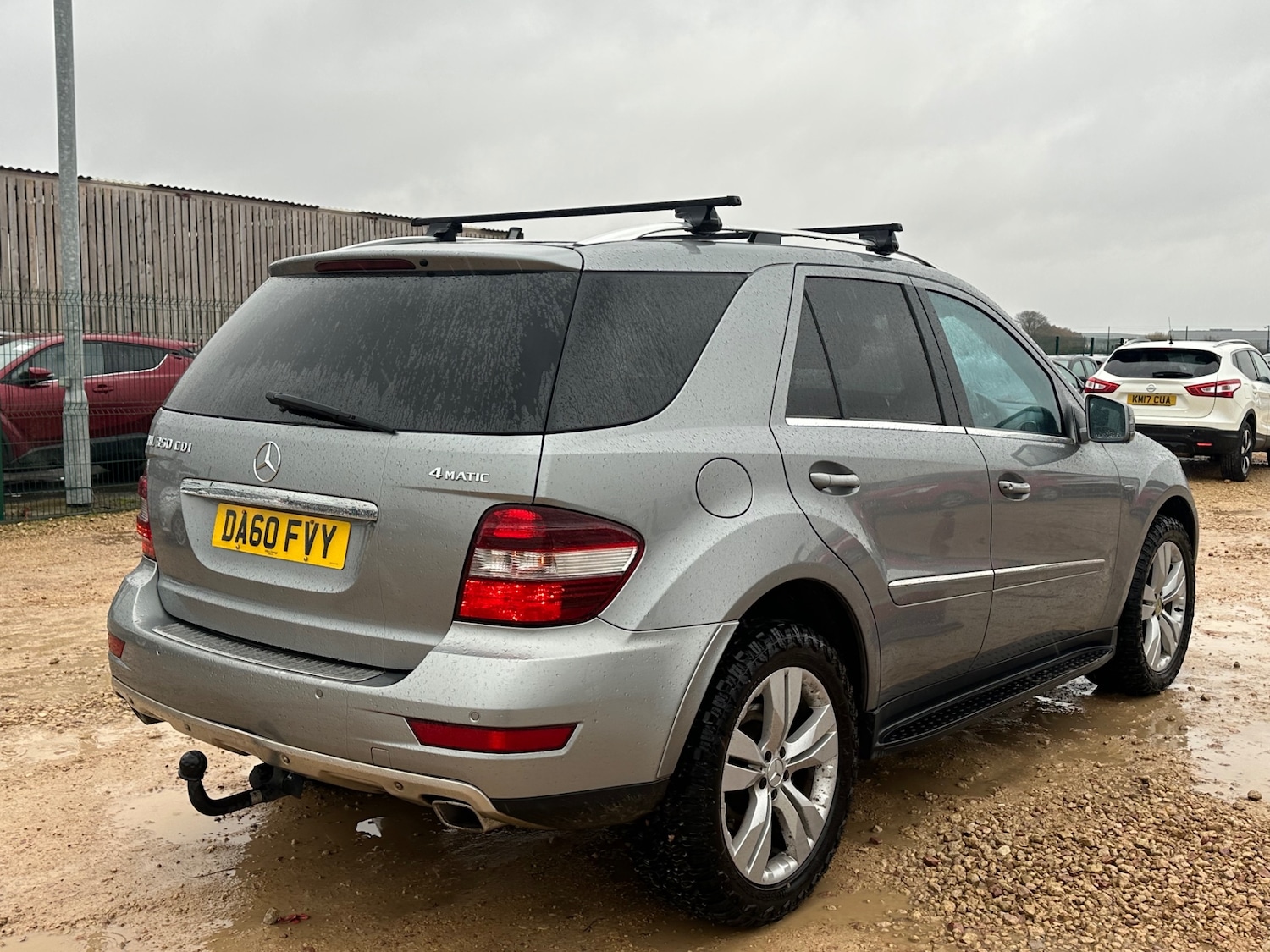 Used Mercedes-Benz M Class 2010 for sale - 76809334: Photo 3