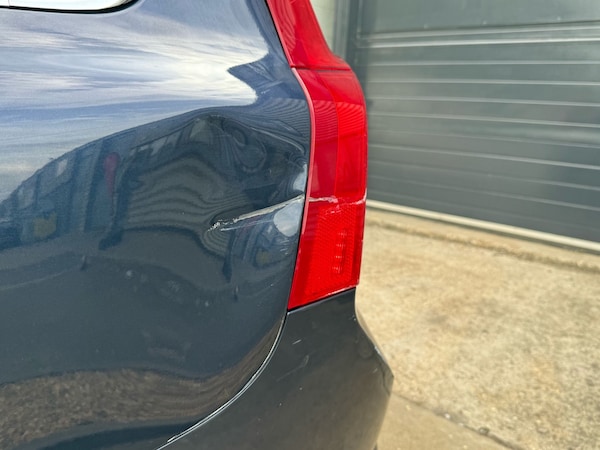 Used Volvo V70 2011 for sale - 75137920: Photo 12