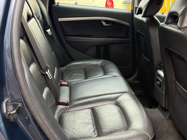 Used Volvo V70 2011 for sale - 75137920: Photo 23
