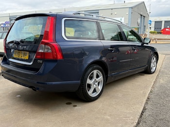 Used Volvo V70 2011 for sale - 75137920: Photo