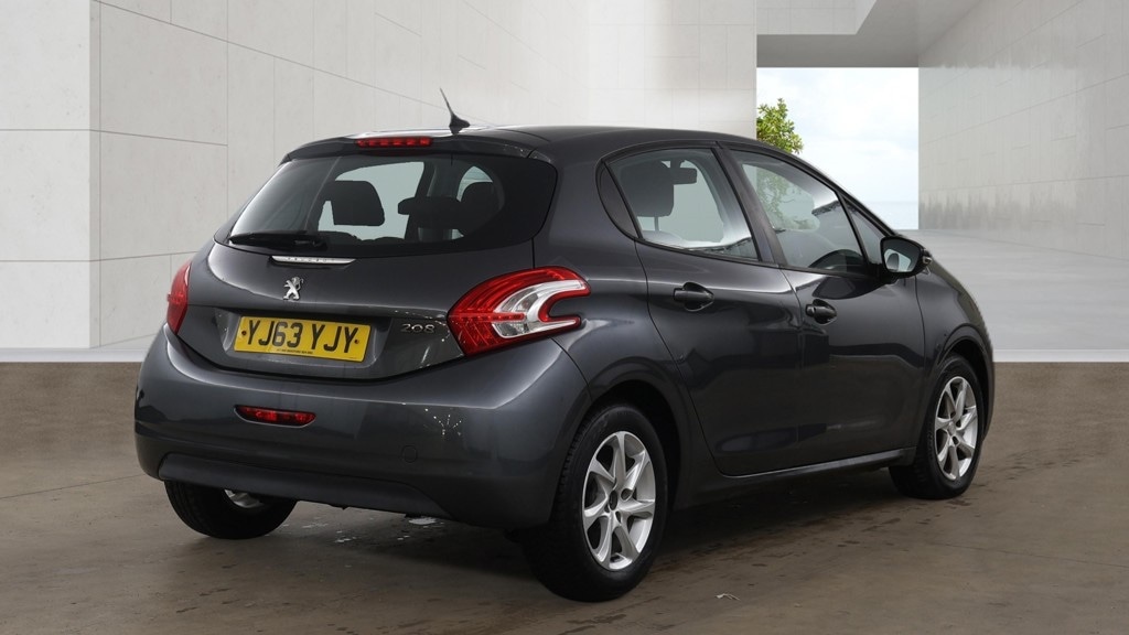 Used Peugeot 208 2013 for sale - 78092837: Photo 3