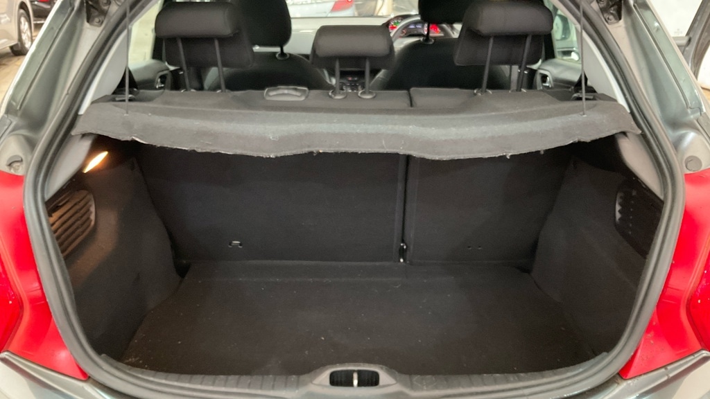 Used Peugeot 208 2013 for sale - 78092837: Photo 6