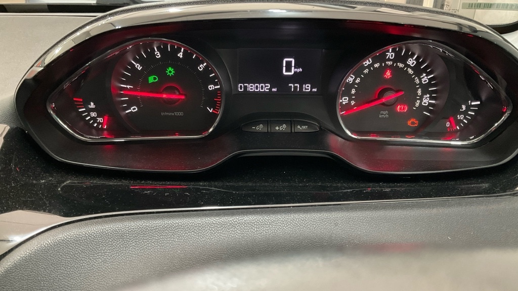 Used Peugeot 208 2013 for sale - 78092837: Photo 9