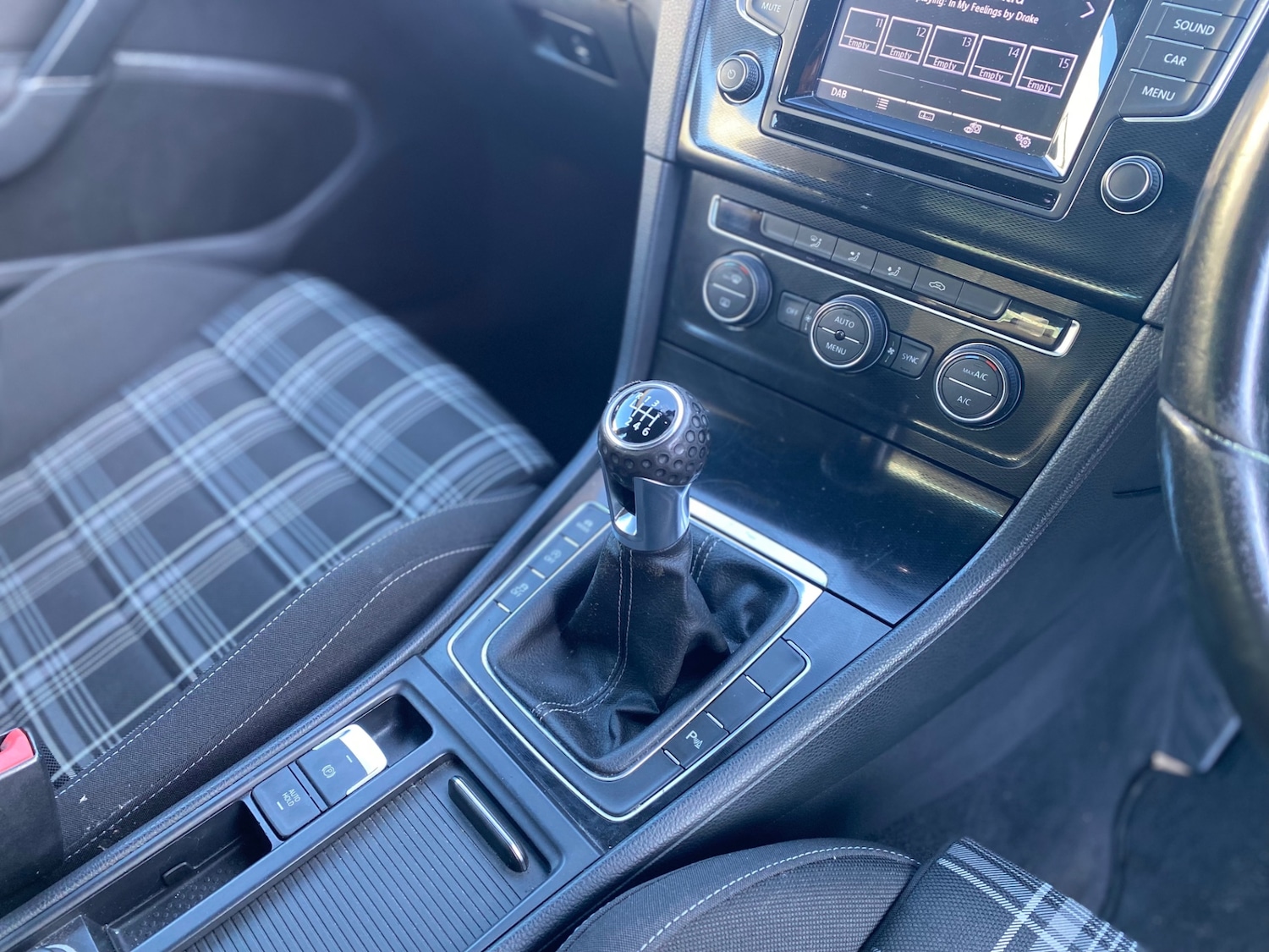 Used Volkswagen Golf 2014 for sale - 75104033: Photo 14