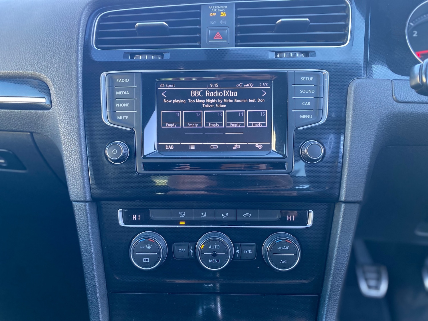 Used Volkswagen Golf 2014 for sale - 75104033: Photo 26