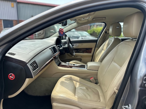 Used Jaguar XF 2011 for sale - 74924749: Photo 17