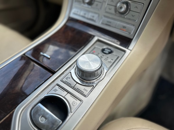 Used Jaguar XF 2011 for sale - 74924749: Photo 23