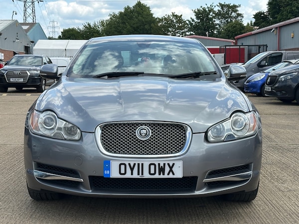 Used Jaguar XF 2011 for sale - 74924749: Photo 2