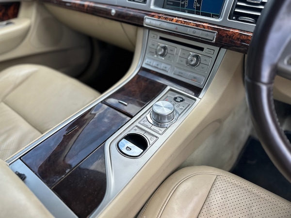 Used Jaguar XF 2011 for sale - 74924749: Photo 30