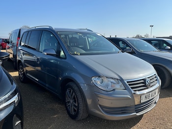 Used Volkswagen Touran 2008 for sale - 77760777: Photo