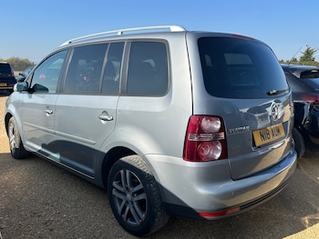 Used Volkswagen Touran 2008 for sale - 77760777: Photo