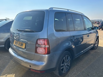 Used Volkswagen Touran 2008 for sale - 77760777: Photo