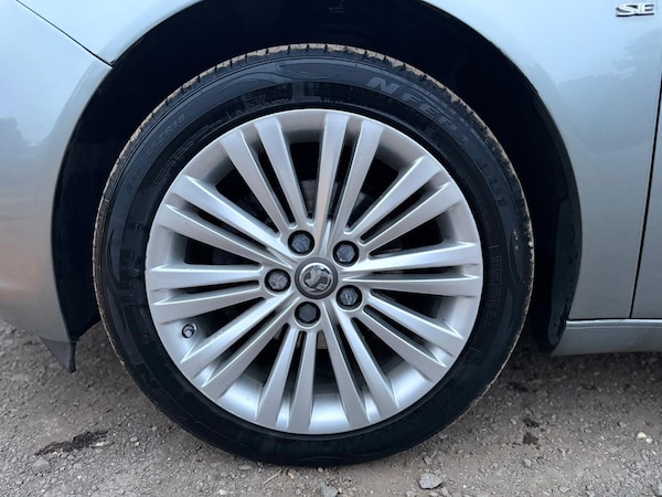 Used Vauxhall Insignia 2013 for sale - 76244873: Photo 8