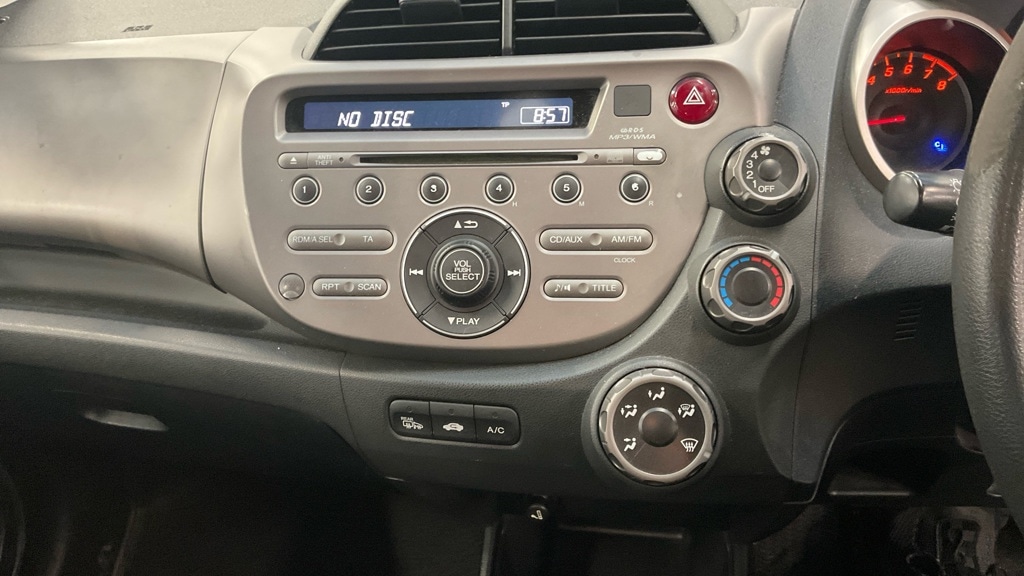 Used Honda Jazz 2009 for sale - 77523084: Photo 10