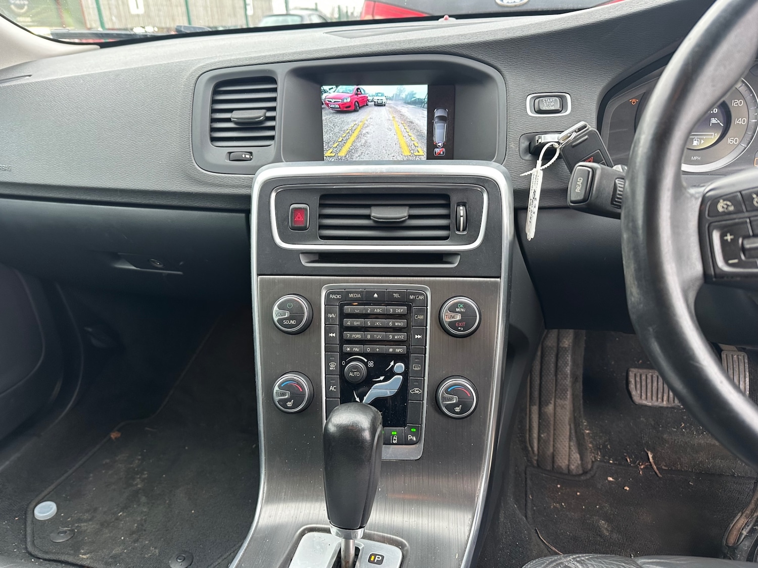 Used Volvo V60 2010 for sale - 77367274: Photo 8