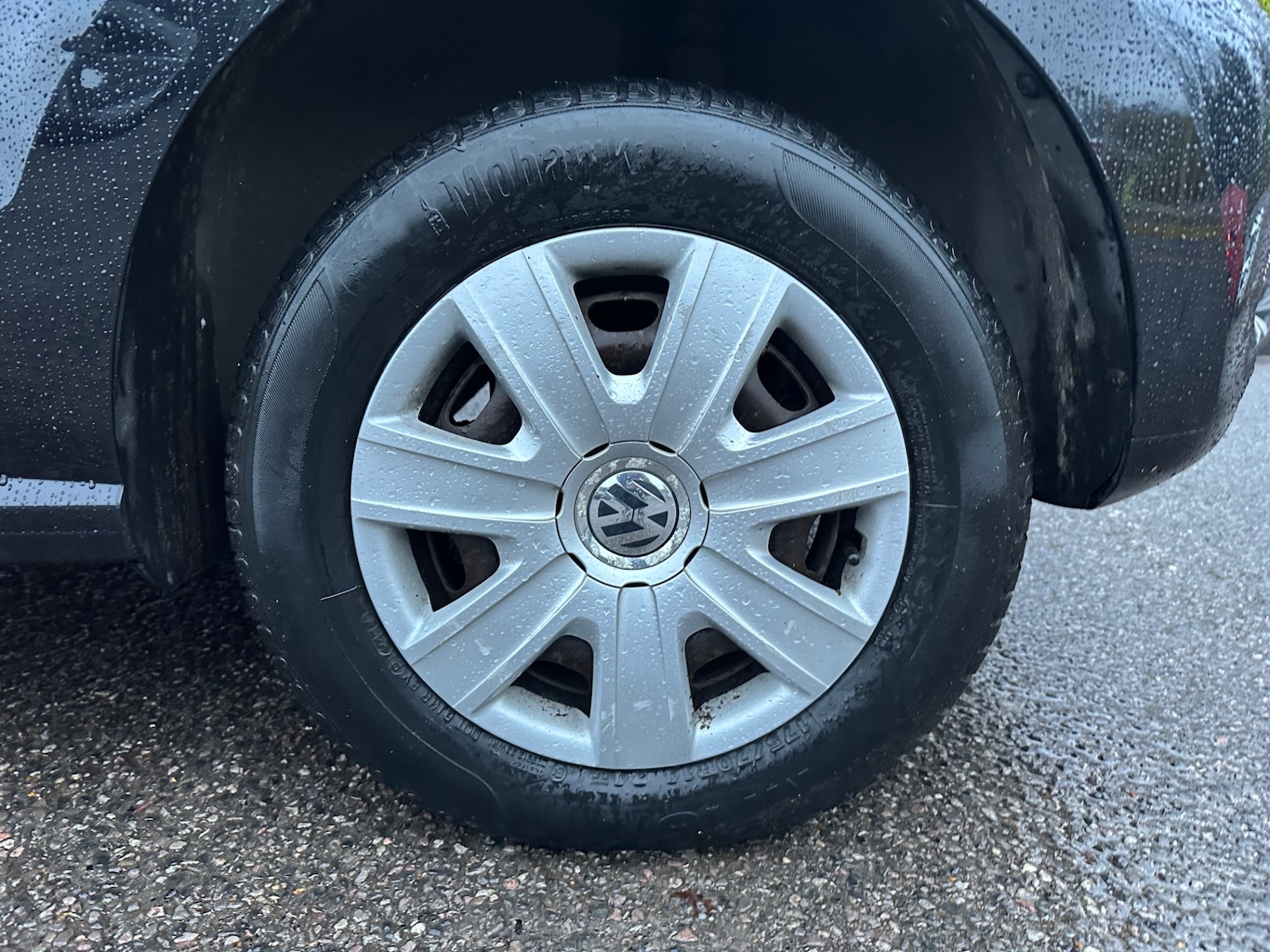 Used Volkswagen Polo 2011 for sale - 77399271: Photo 3