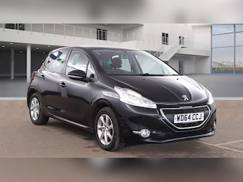 Used Peugeot 208 2014 for sale - 77915465: Photo