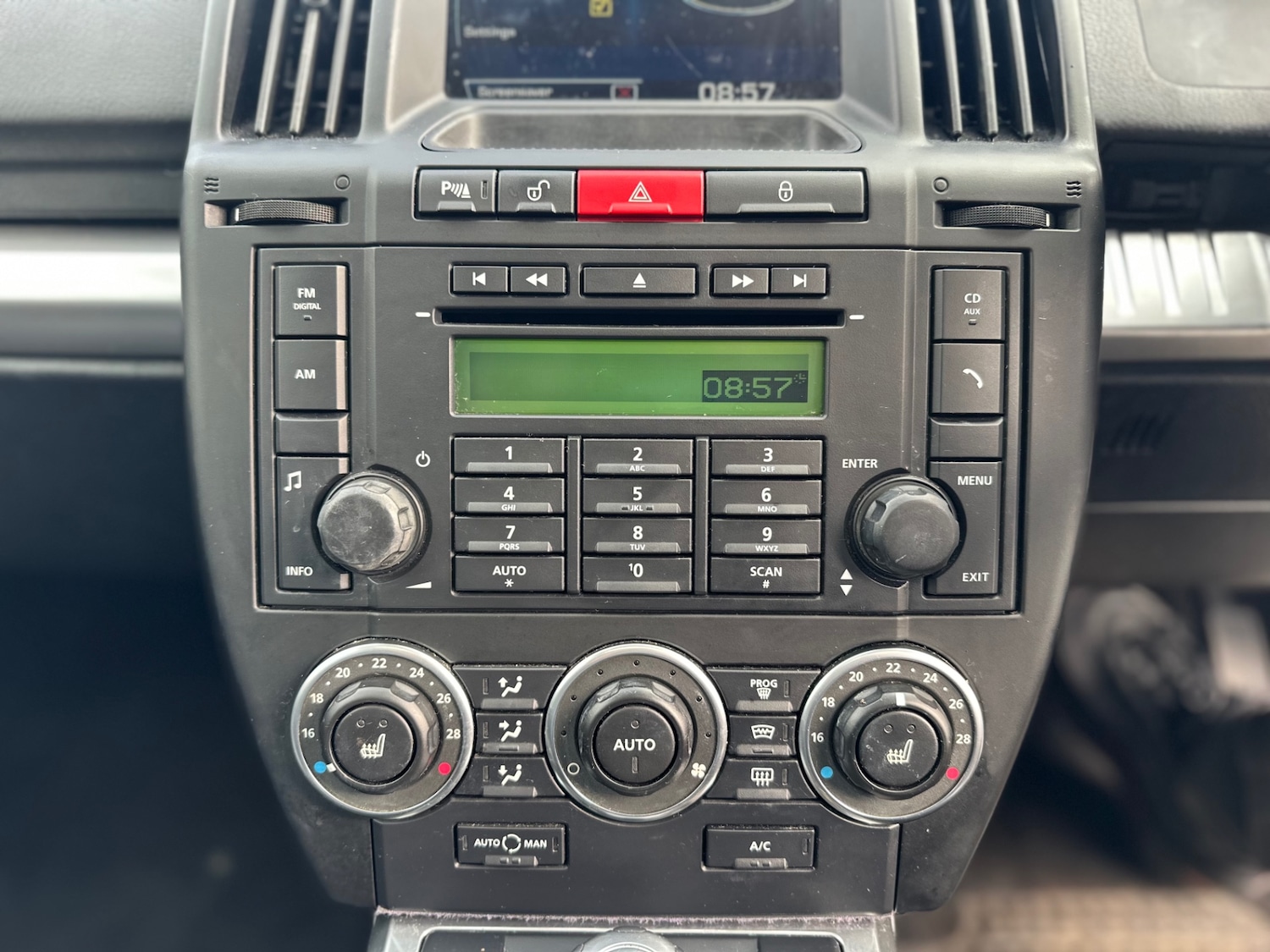 Used Land Rover Freelander 2009 for sale - 75089027: Photo 18