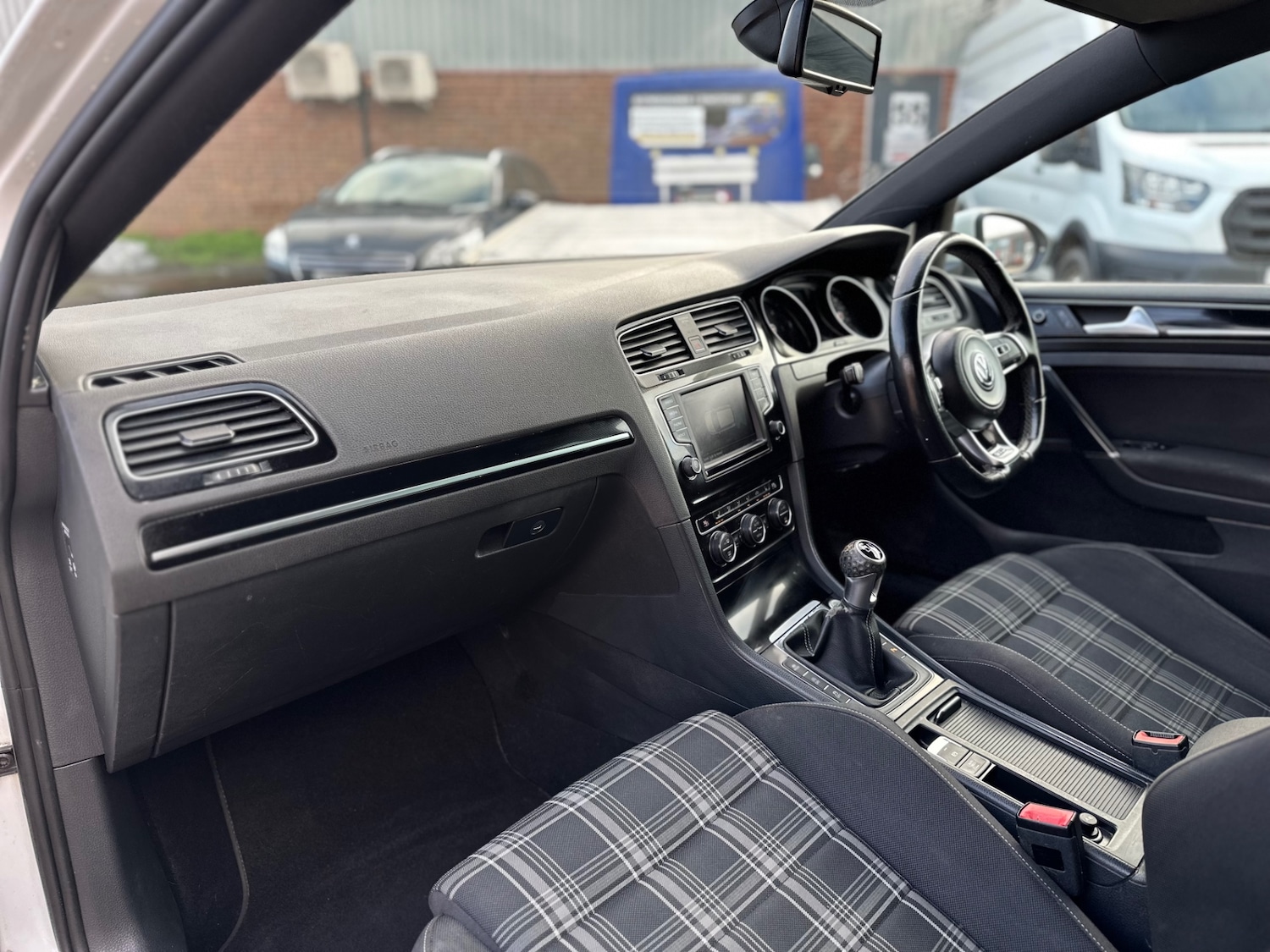 Used Volkswagen Golf 2015 for sale - 76492481: Photo 17