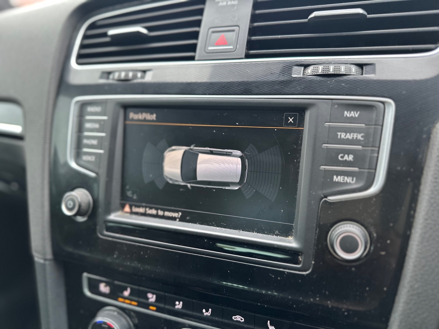 Used Volkswagen Golf 2015 for sale - 76492481: Photo 9