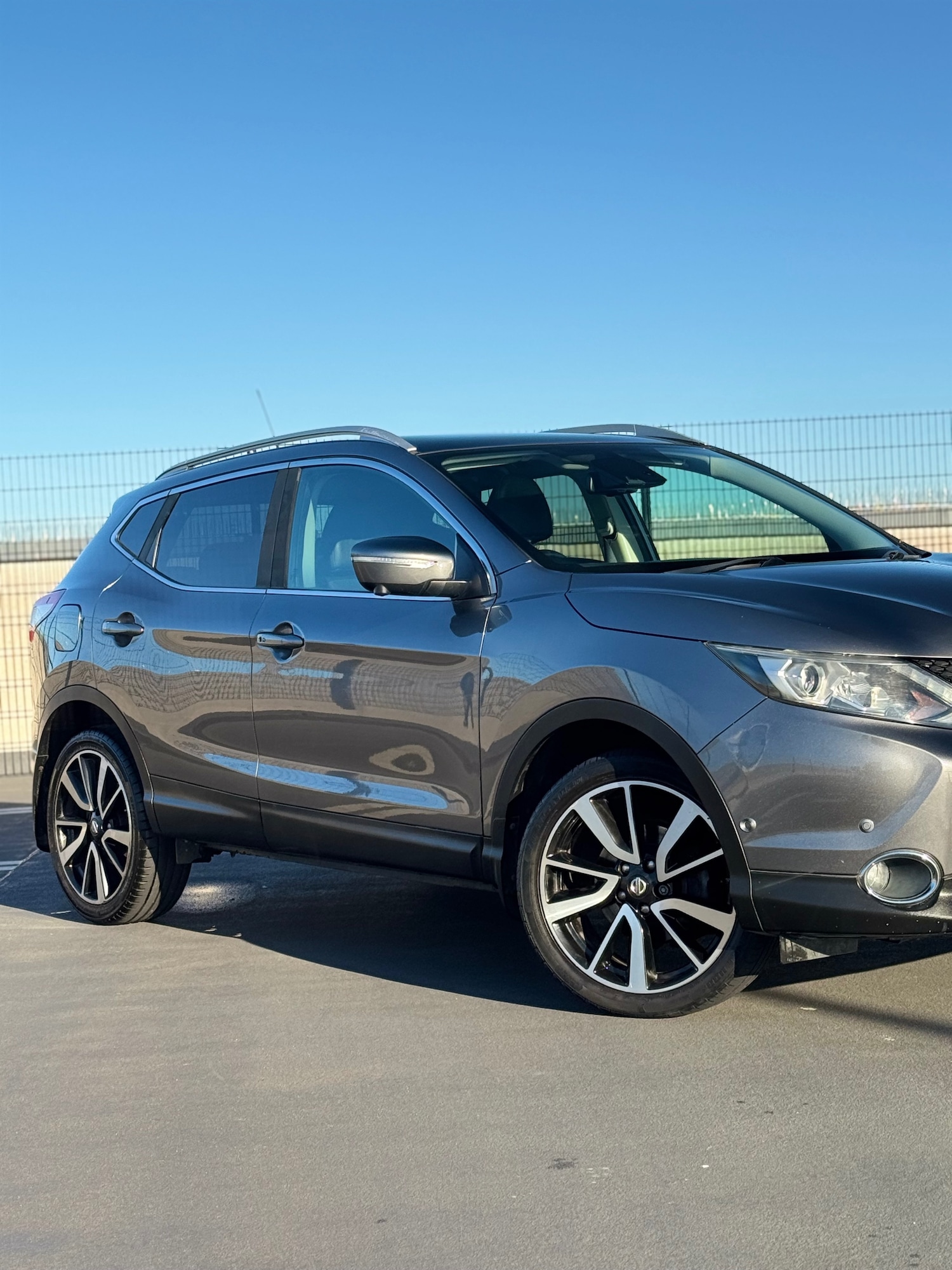 Used Nissan Qashqai 2015 for sale - 76799640: Photo 2