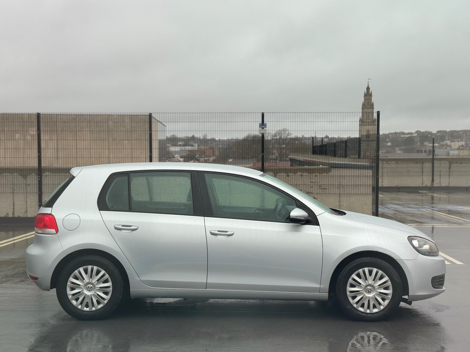 Used Volkswagen Golf 2010 for sale - 77707960: Photo 10