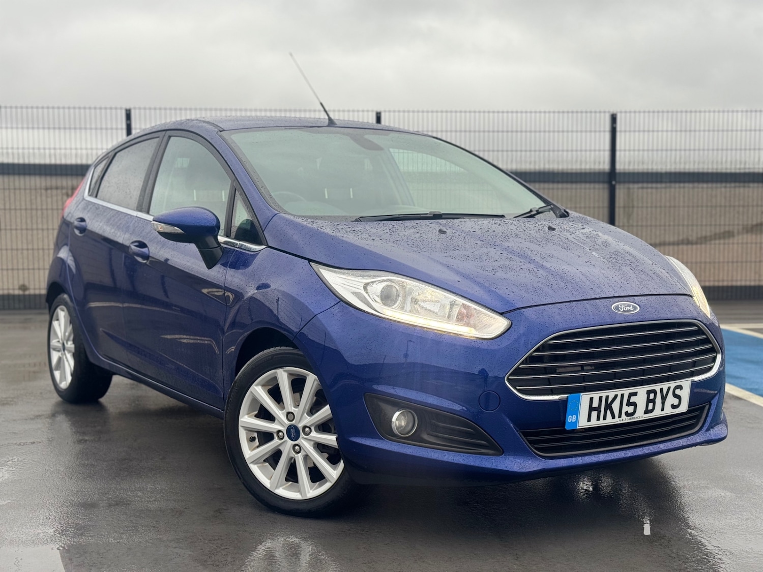 Used Ford Fiesta 2015 for sale - 76669460: Photo 1