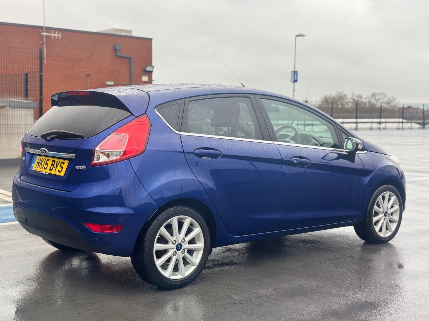 Used Ford Fiesta 2015 for sale - 76669460: Photo 3