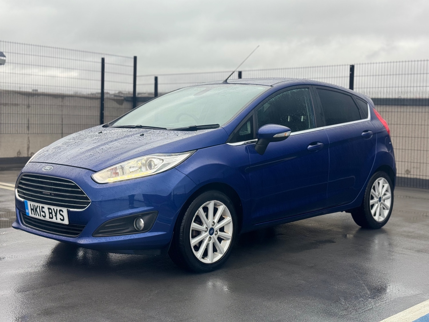 Used Ford Fiesta 2015 for sale - 76669460: Photo 5