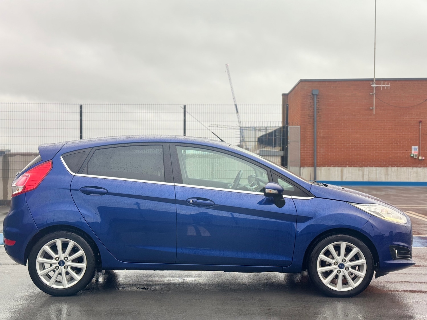 Used Ford Fiesta 2015 for sale - 76669460: Photo 9