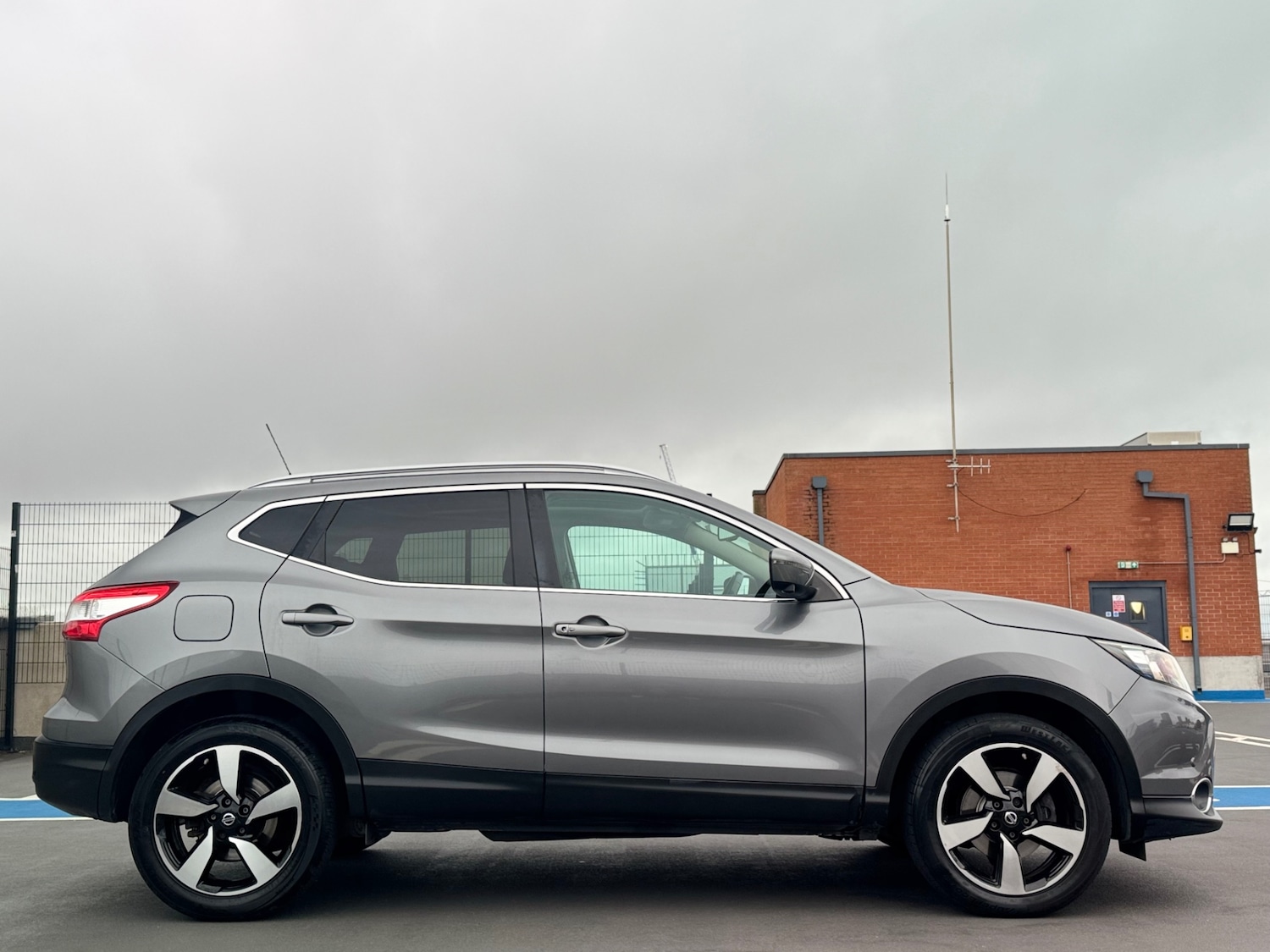 Used Nissan Qashqai 2015 for sale - 76619567: Photo 9