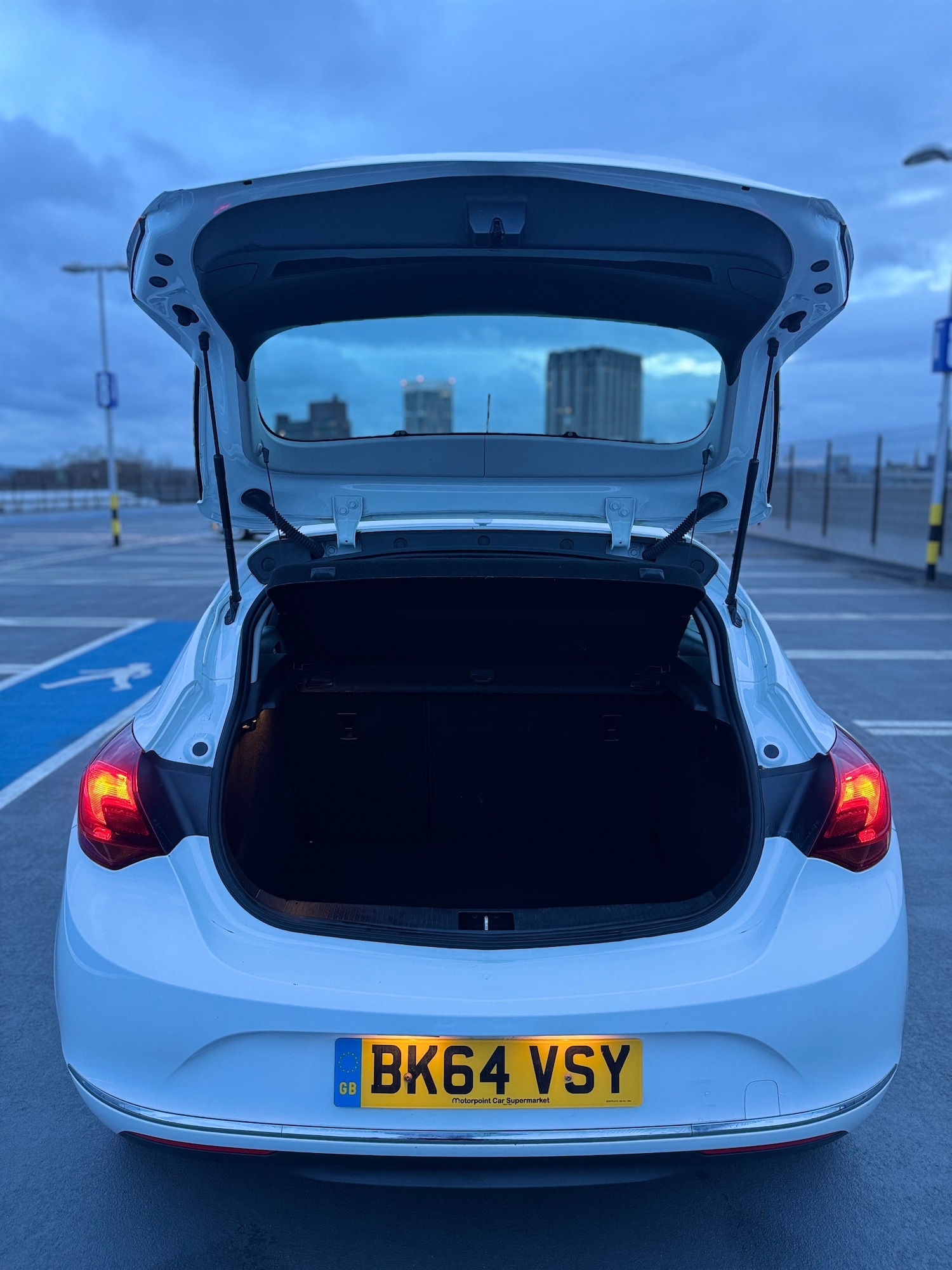 Used Vauxhall Astra 2015 for sale - 76963648: Photo 11