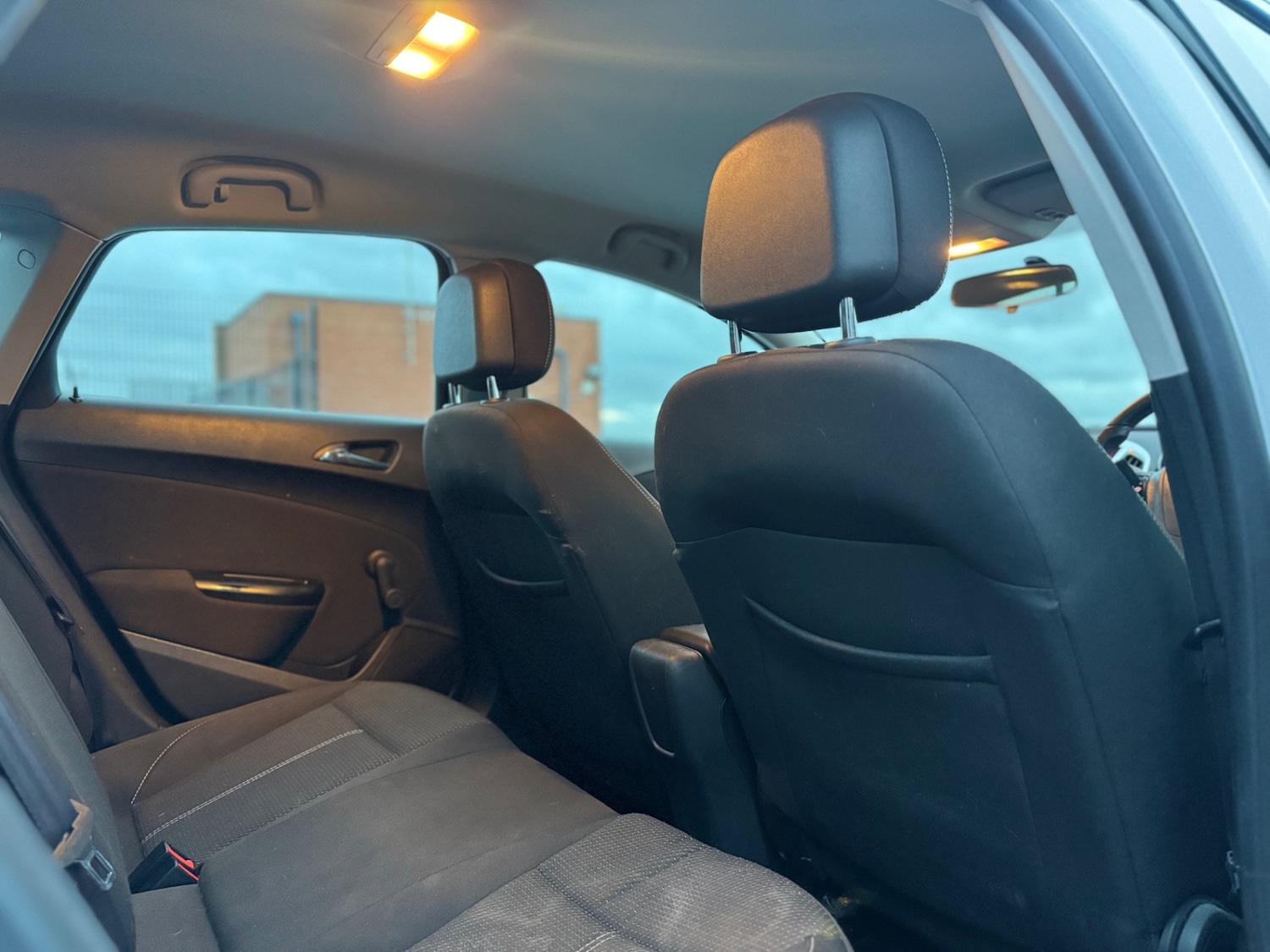 Used Vauxhall Astra 2015 for sale - 76963648: Photo 15