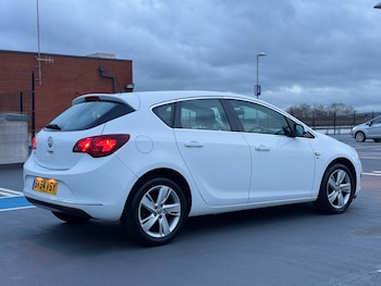 Used Vauxhall Astra 2015 for sale - 76963648: Photo