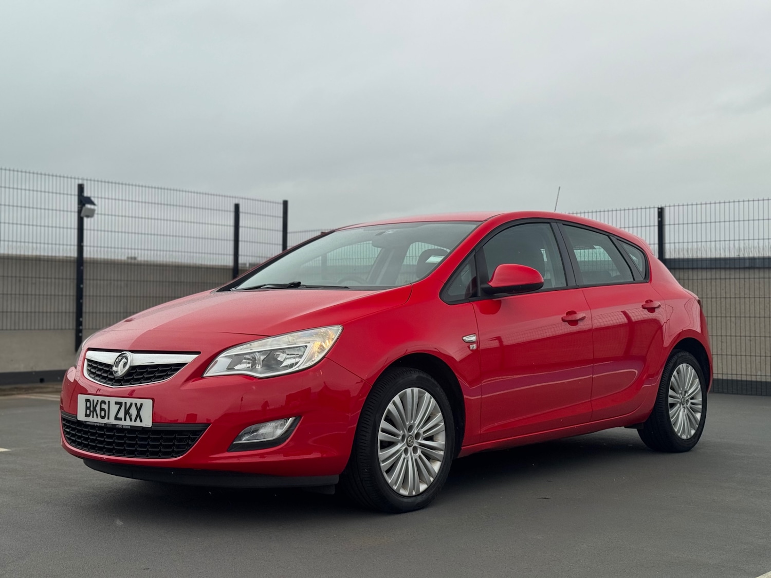 Used Vauxhall Astra 2011 for sale - 77898144: Photo 5