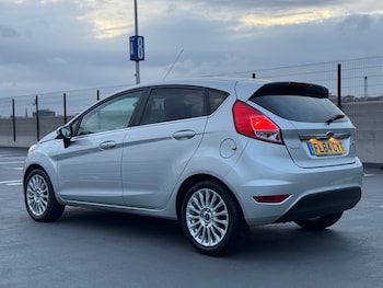 Used Ford Fiesta 2014 for sale - 76963611: Photo