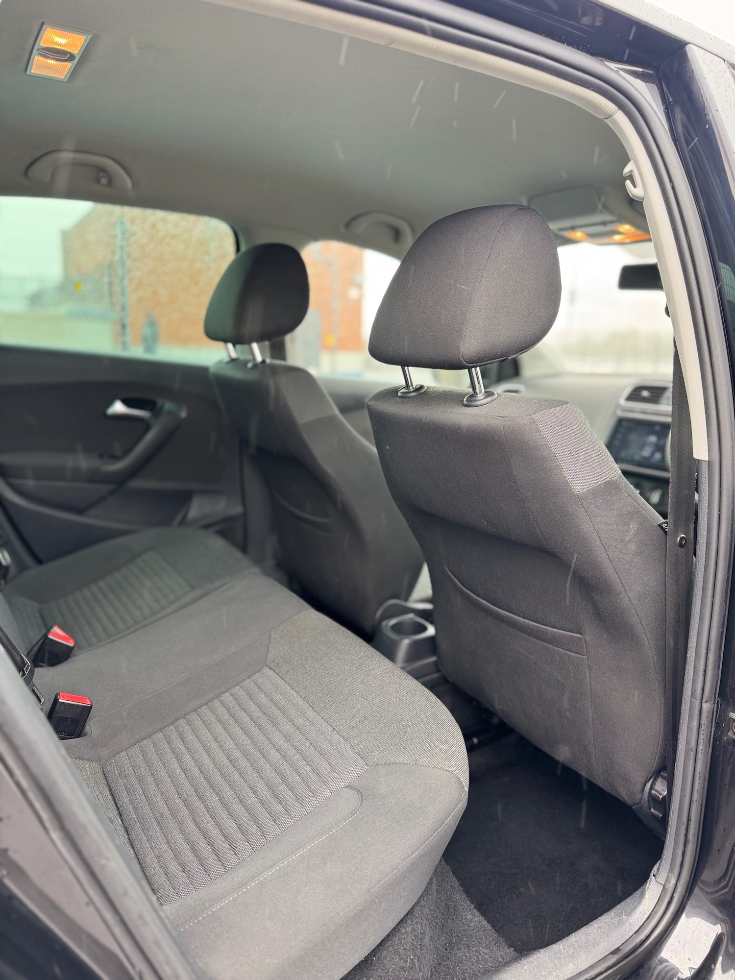 Used Volkswagen Polo 2011 for sale - 77898139: Photo 13