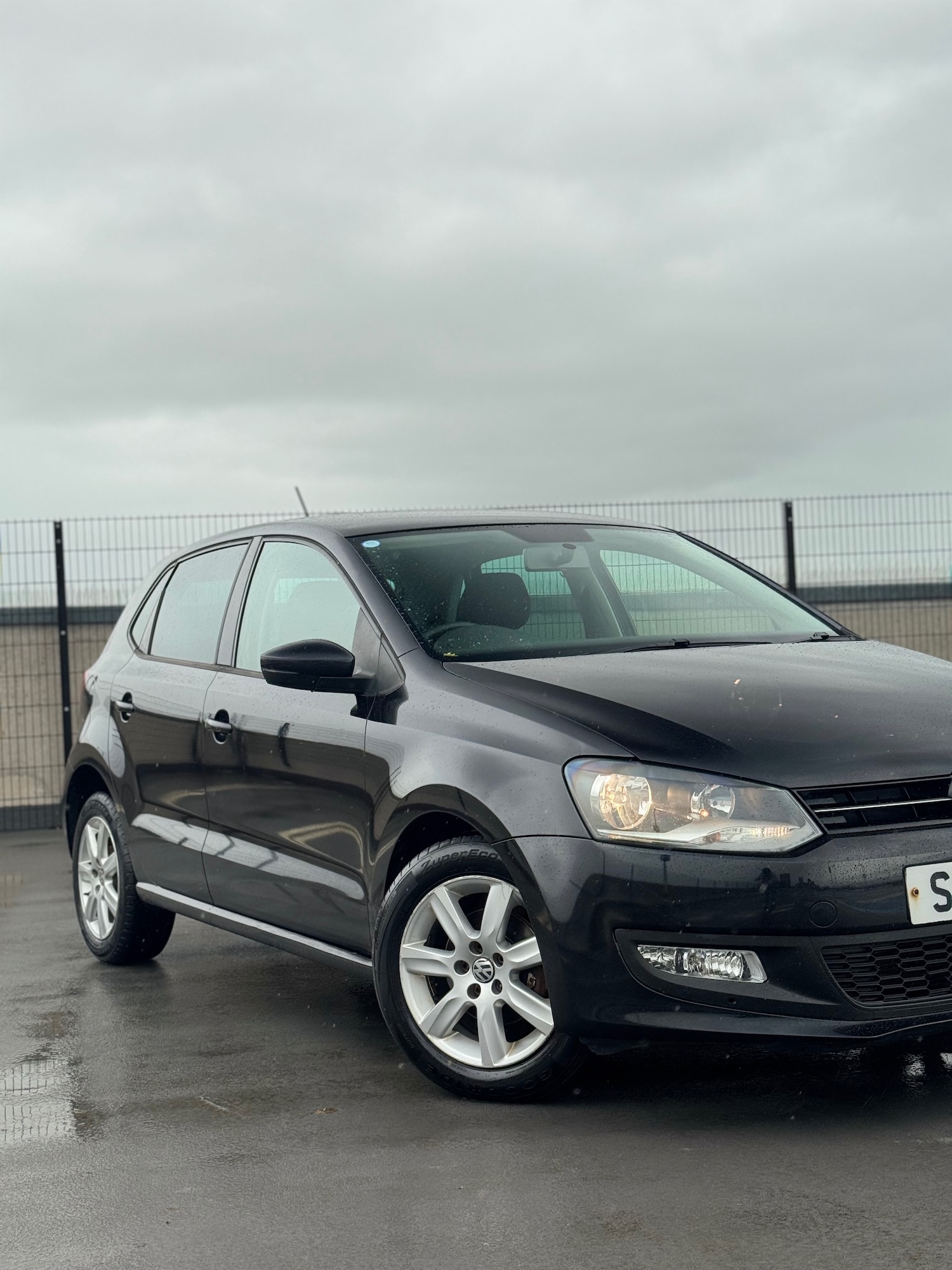 Used Volkswagen Polo 2011 for sale - 77898139: Photo 2