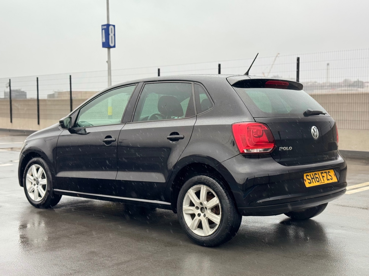 Used Volkswagen Polo 2011 for sale - 77898139: Photo 4