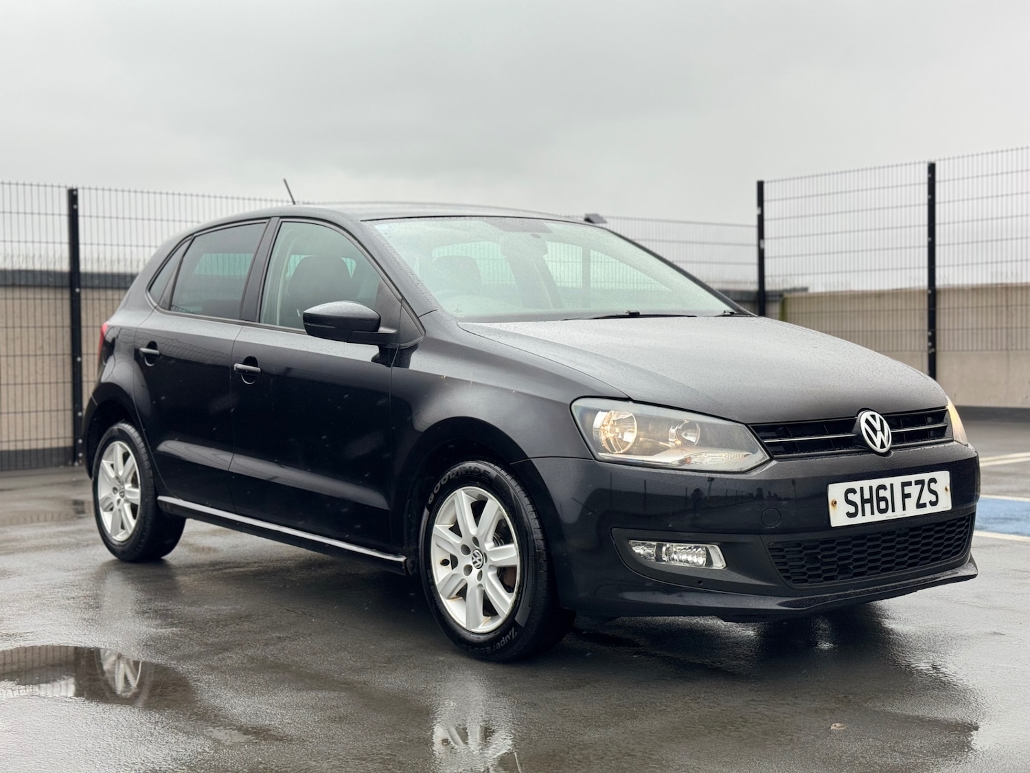 Used Volkswagen Polo 2011 for sale - 77898139: Photo 6