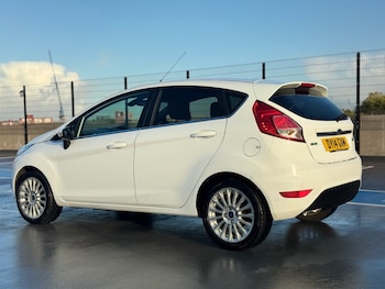Used Ford Fiesta 2014 for sale - 75976240: Photo