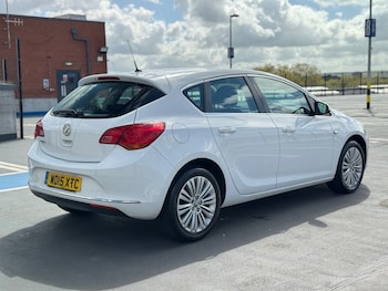 Used Vauxhall Astra 2015 for sale - 78324523: Photo