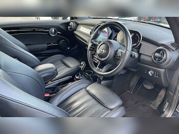 Used MINI Hatch 2023 for sale - 77347966: Photo