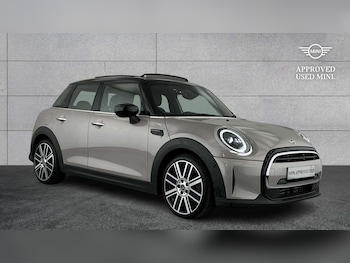 Used MINI Hatch 2024 for sale - 79172521: Photo