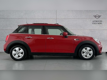 Used MINI Hatch 2019 for sale - 76435682: Photo