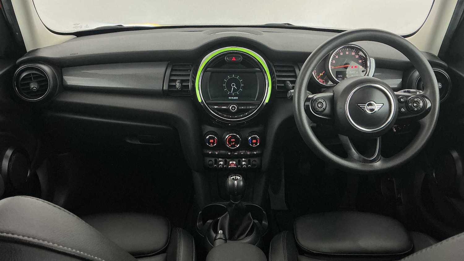Used MINI Hatch 2019 for sale - 76435682: Photo 4