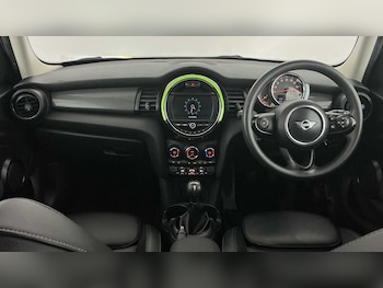 Used MINI Hatch 2019 for sale - 76435682: Photo