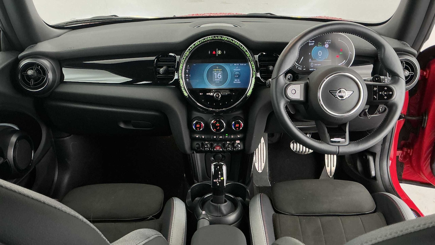 Used MINI Hatch 2023 for sale - 77914099: Photo 4