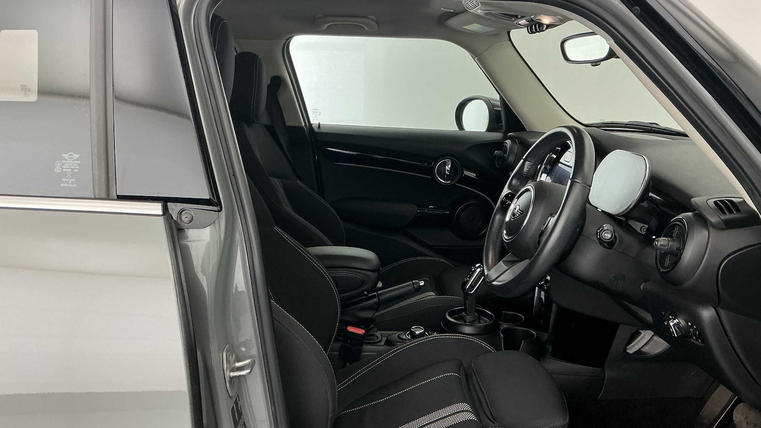 Used MINI Hatch 2021 for sale - 76610604: Photo 11